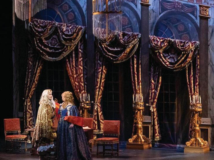 Grand Curtains Grand Curtains